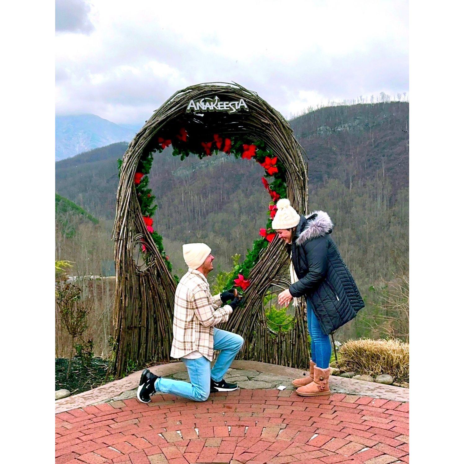 The exact moment Maria said yes to forever.