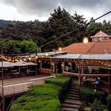 Las Brumas Grill & Cafe