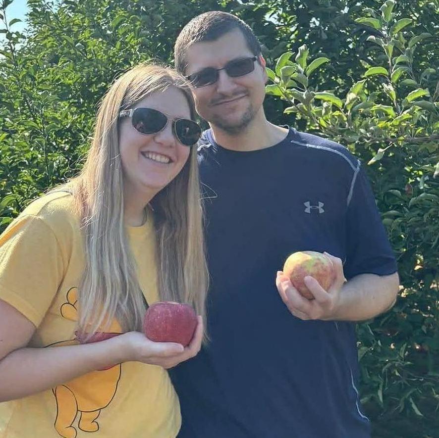 Apple Picking at Battle view Orchards