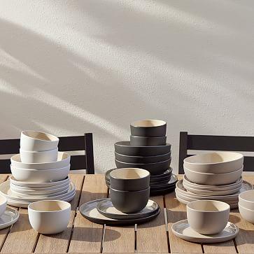 Kaloh Melamine Outdoor Dinnerware (Set of 16)