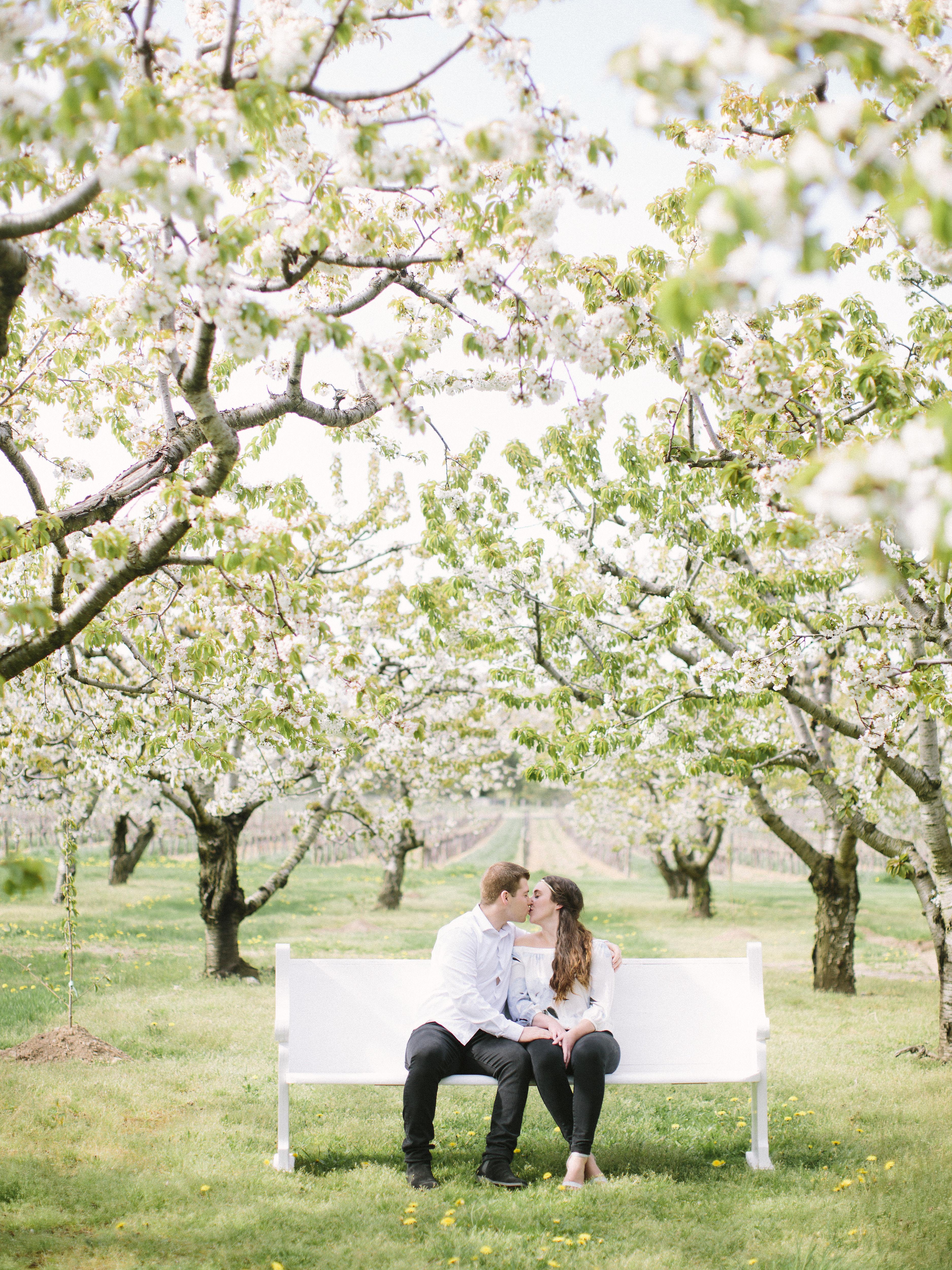 The Wedding Website of Aleigh Andrews and Brad Burns
