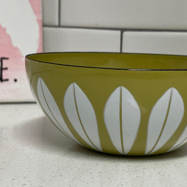 CatherineHolm Lotus Bowl 5.5 inch