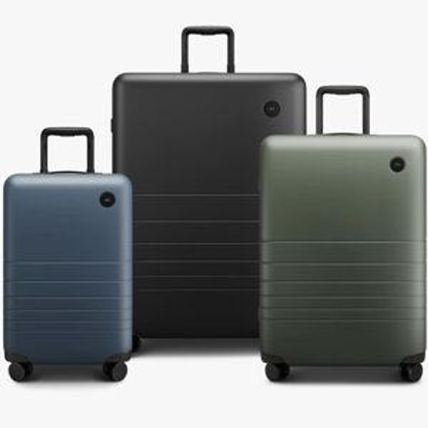 Monos Luggage Set