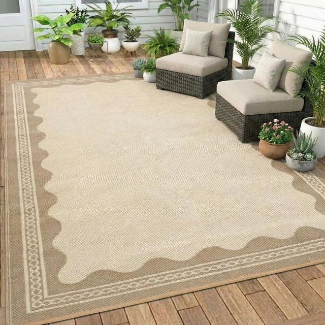 Dunzy Scalloped Outdoor Patio Rug, 5 x 8 ft Non-Slip Plastic Straw Carpet Indoor Outdoor Area Mat for Outside Rv Camping Deck Pool Beach Porch Backyard (Light Brown)