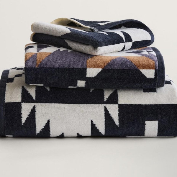 SPIDER ROCK TOWEL COLLECTION