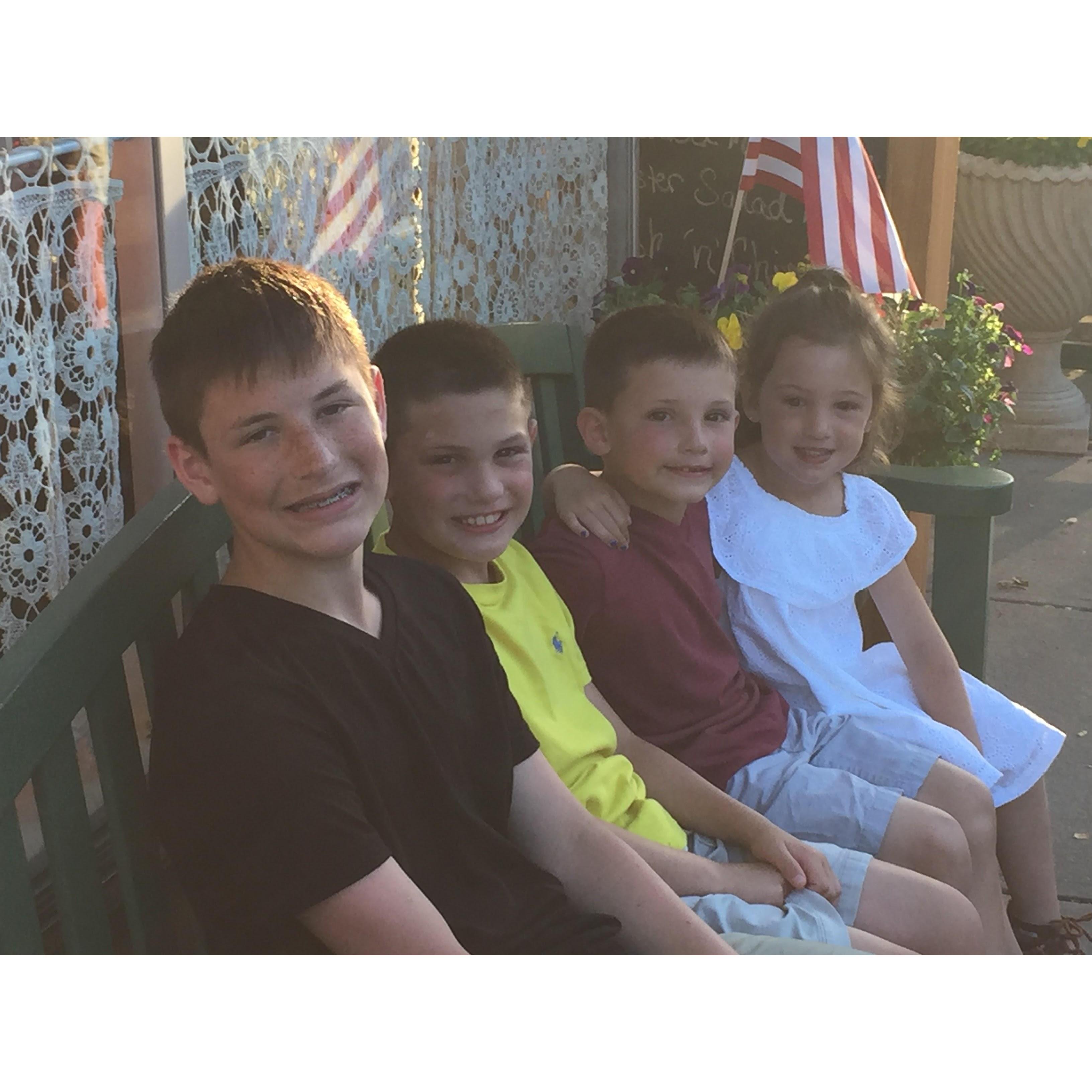 Dressing up for dinner after a day at the beach is always lots of fun, and a photo op!