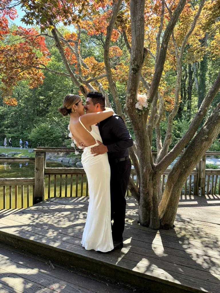 The Wedding Website of Giselle Rosales and Miguel Martinez