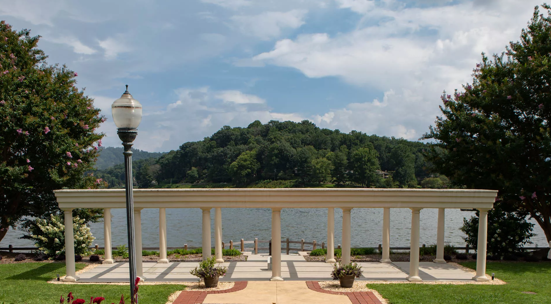 The Wedding Website of Zoë Bennett and Mark Sperrazza