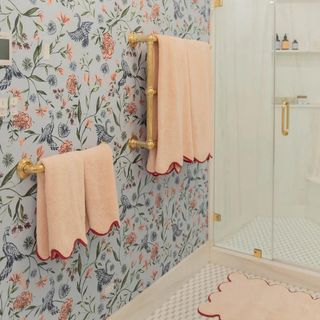 Chairish Scallop Bath Towel