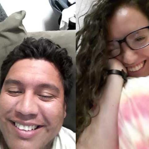 Another photo from a video call
Otra foto de una video llamada