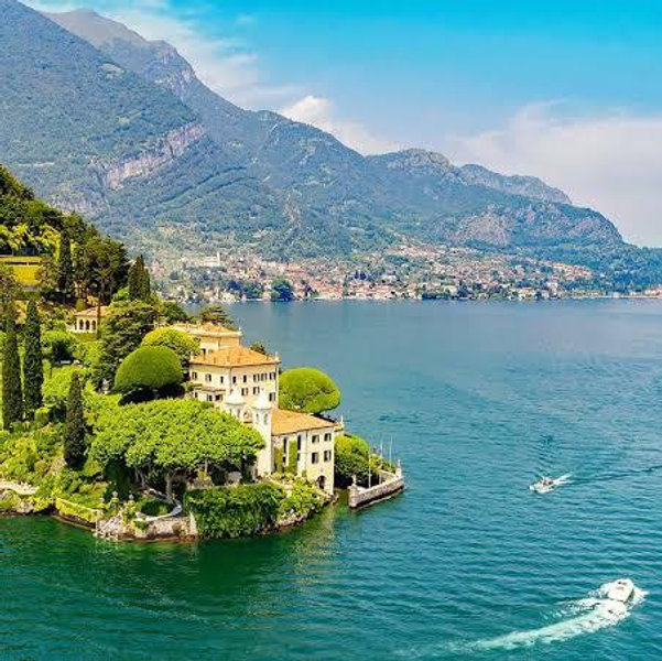 Lake Como Villas and Botanical Tour