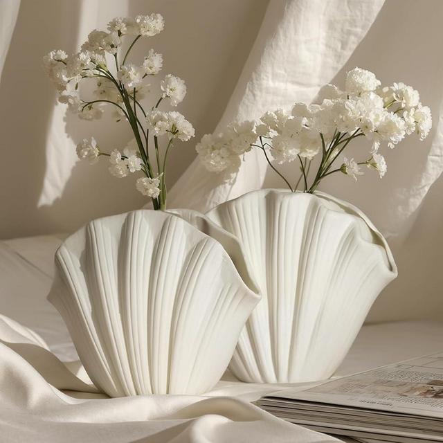Shell Vase Set of 2 - White Seashell Vase Ceramic Shell Planter for Boho Table Decor, Entry Table Decor, Home Décor Accents, Vases for Pampas Grass, Beach Aesthetic Room Decoratoion
