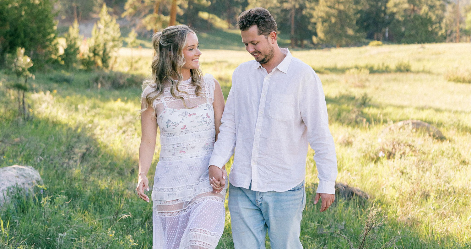 The Wedding Website of Sarah Jones and Grant Rosen