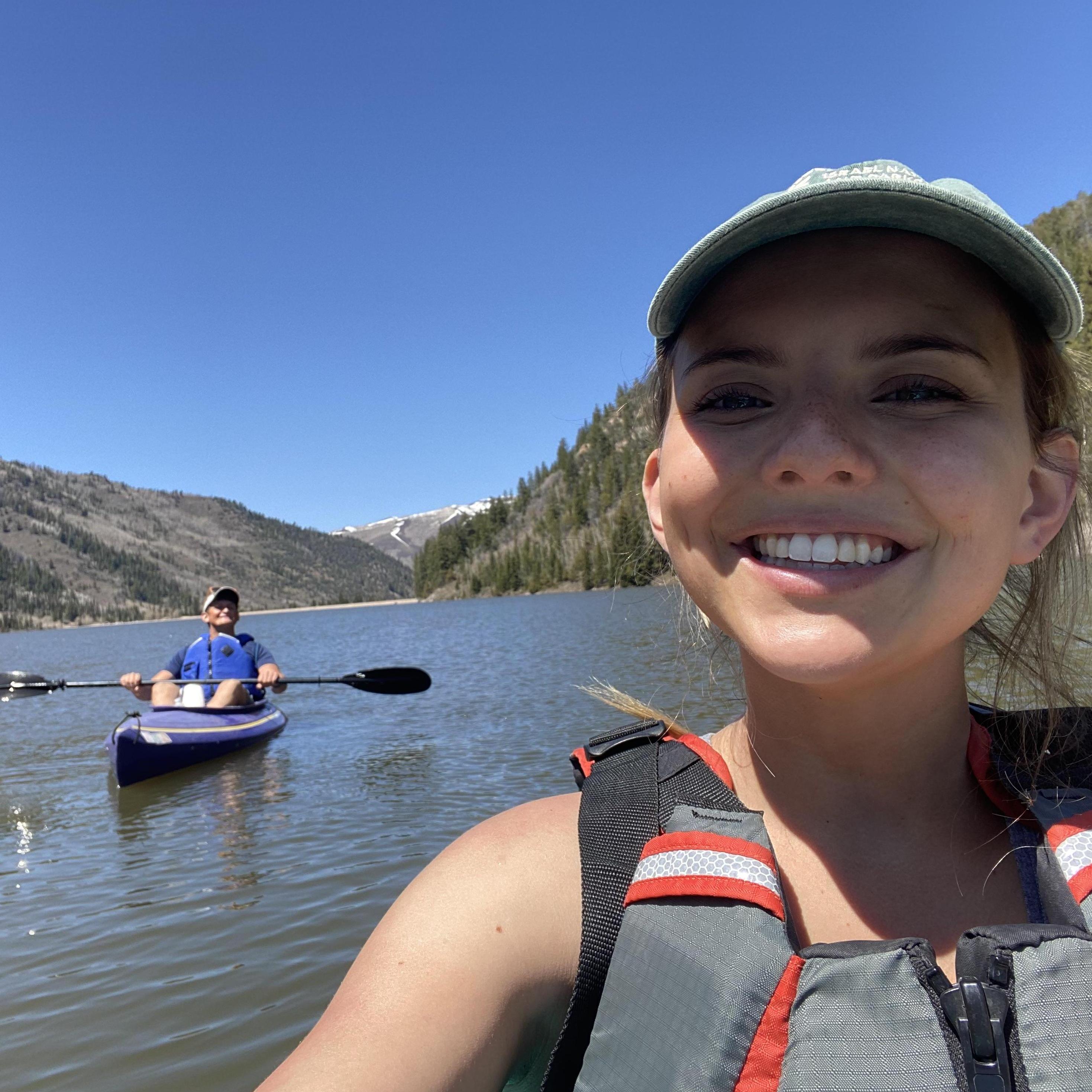 When Alyssa broke her foot in the spring of 2020, that meant Grant carried her kayak, paddle, and even her to the shore to spend some quality outdoor time together.