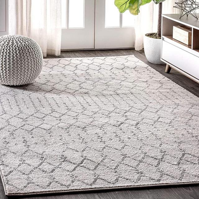 JONATHAN Y MOH101B-6 Moroccan Hype Boho Vintage Diamond Indoor Area Rug Bohemian Easy Cleaning Bedroom Kitchen Living Room Non Shedding, 6 X 9, Cream/Gray