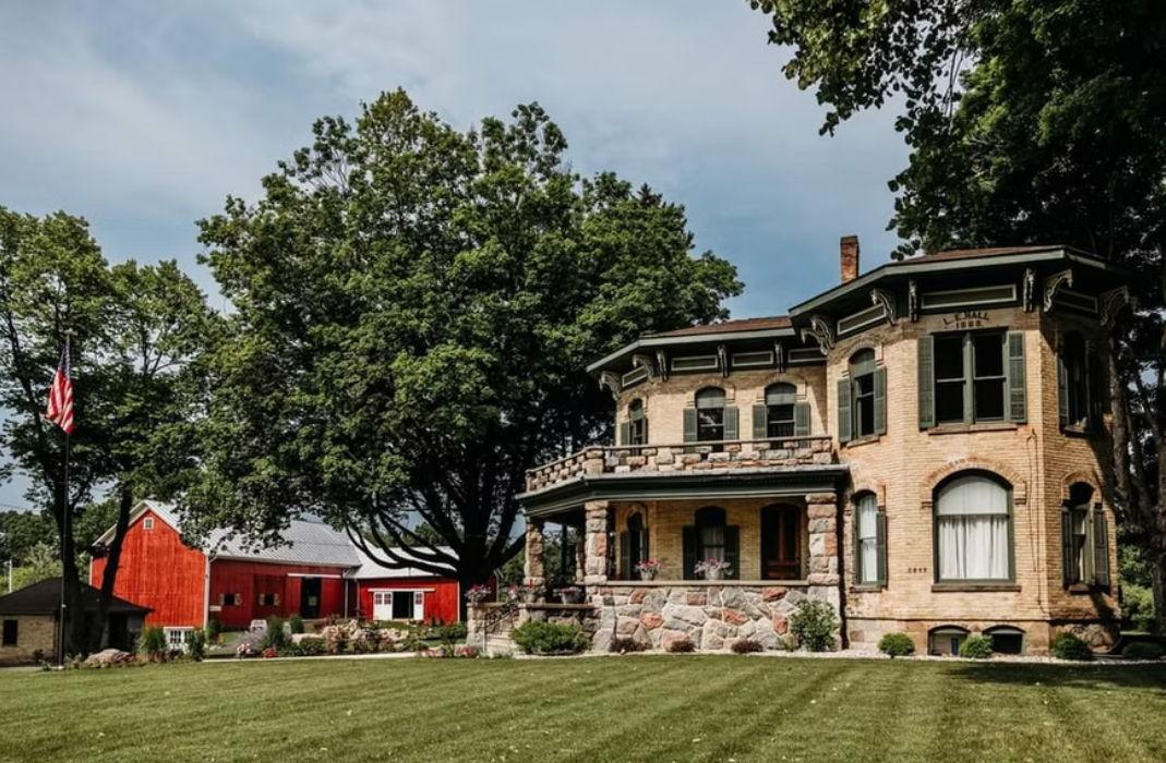 The Wedding Website of Olivia Rose and Drew Hackstedt