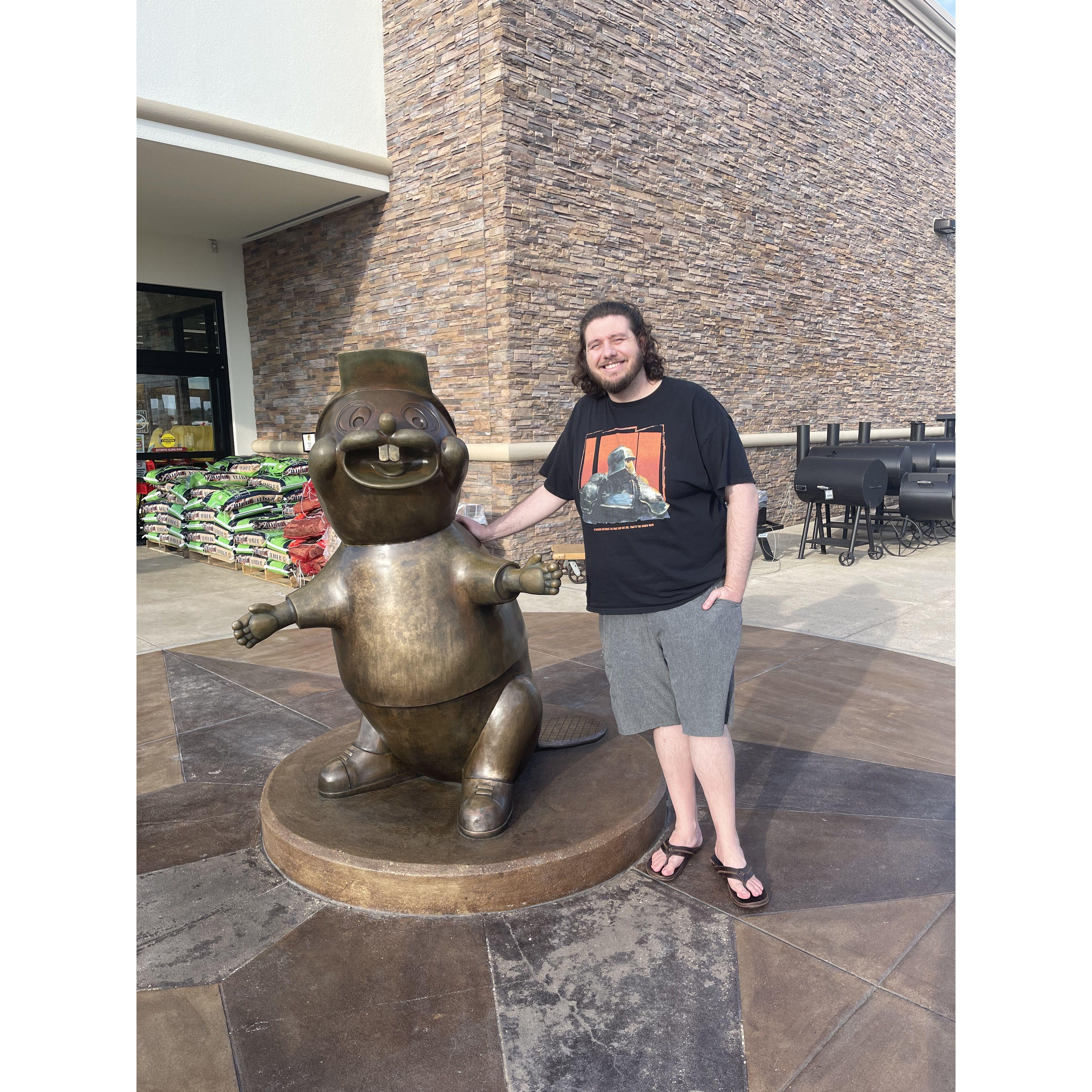 Randall's first ever Buccee's trip!