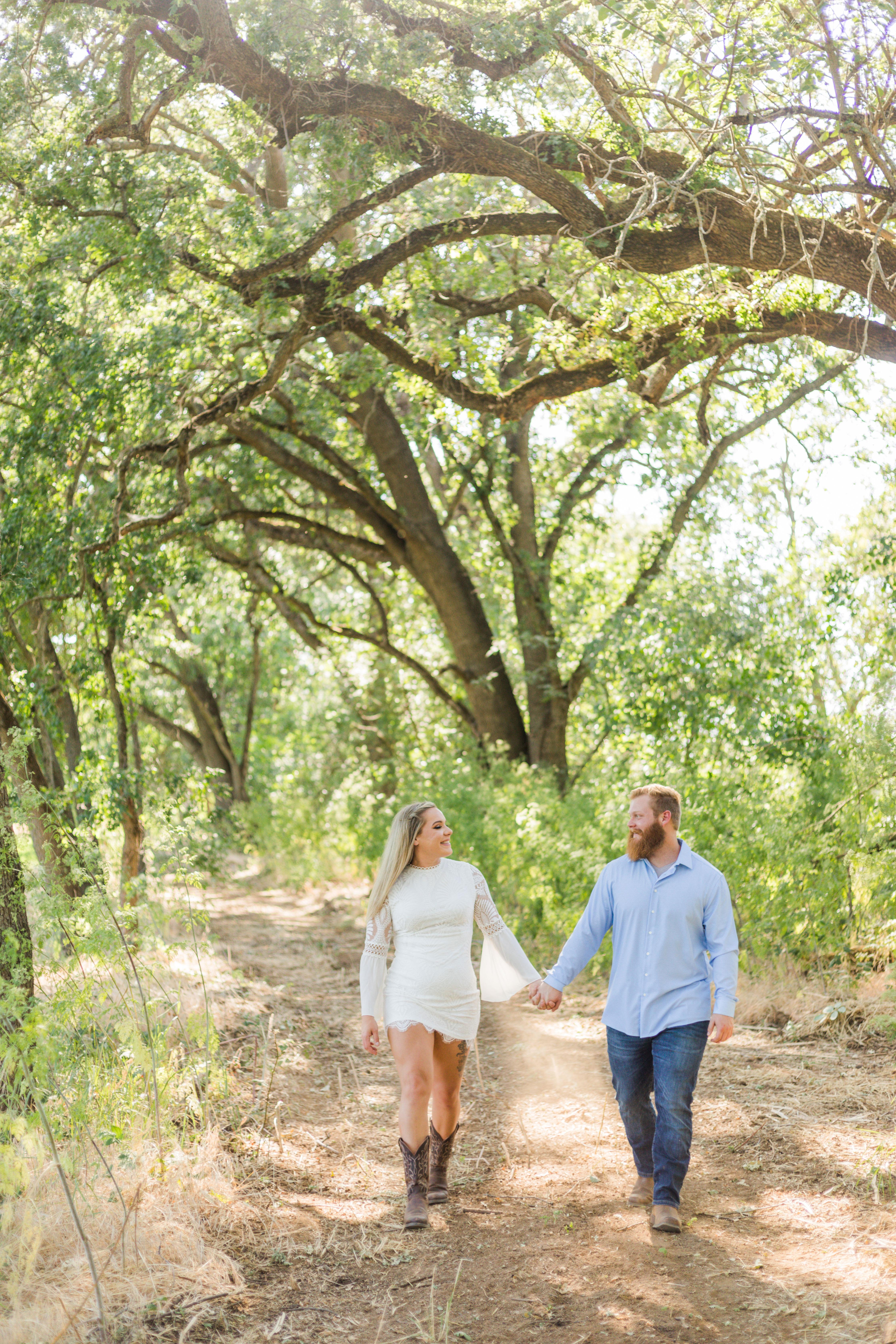 The Wedding Website of Kelly Ponath and Jason Lewis Moe