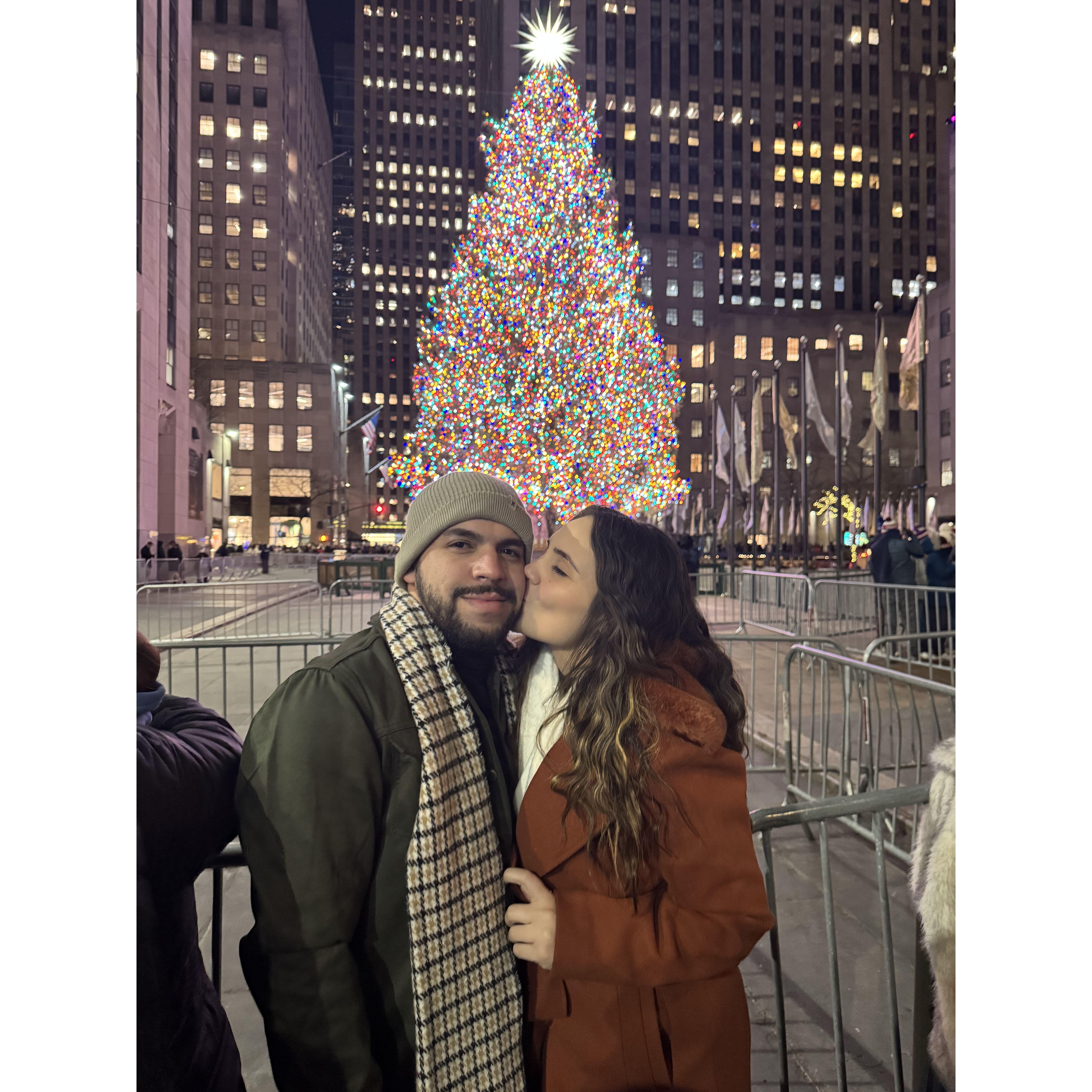 Primeira vez juntos em NY, e ainda mais especial porque era Natal no lugar mais especial do mundo para viver essa estação mágica. Decoração, chocolate quente, luzes, NY & amor :D