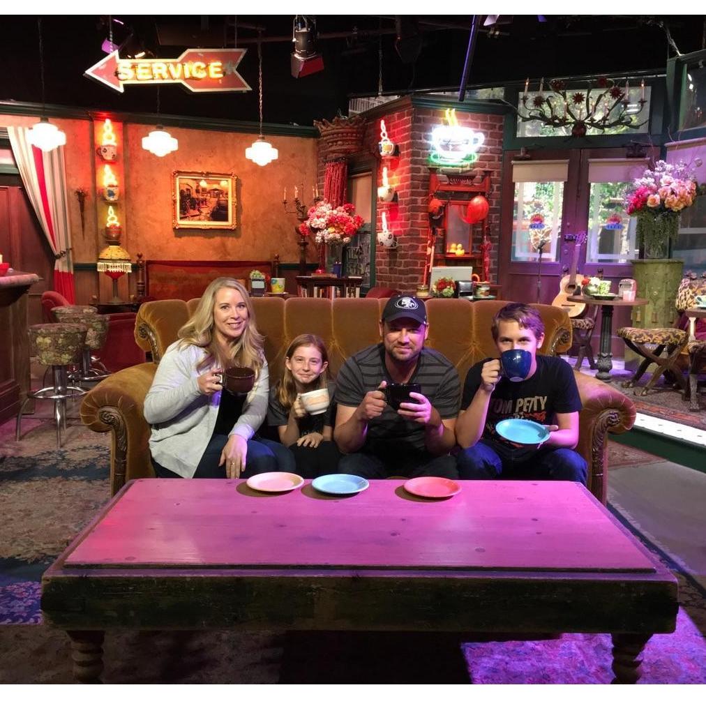 Hanging out on the set of Friends.