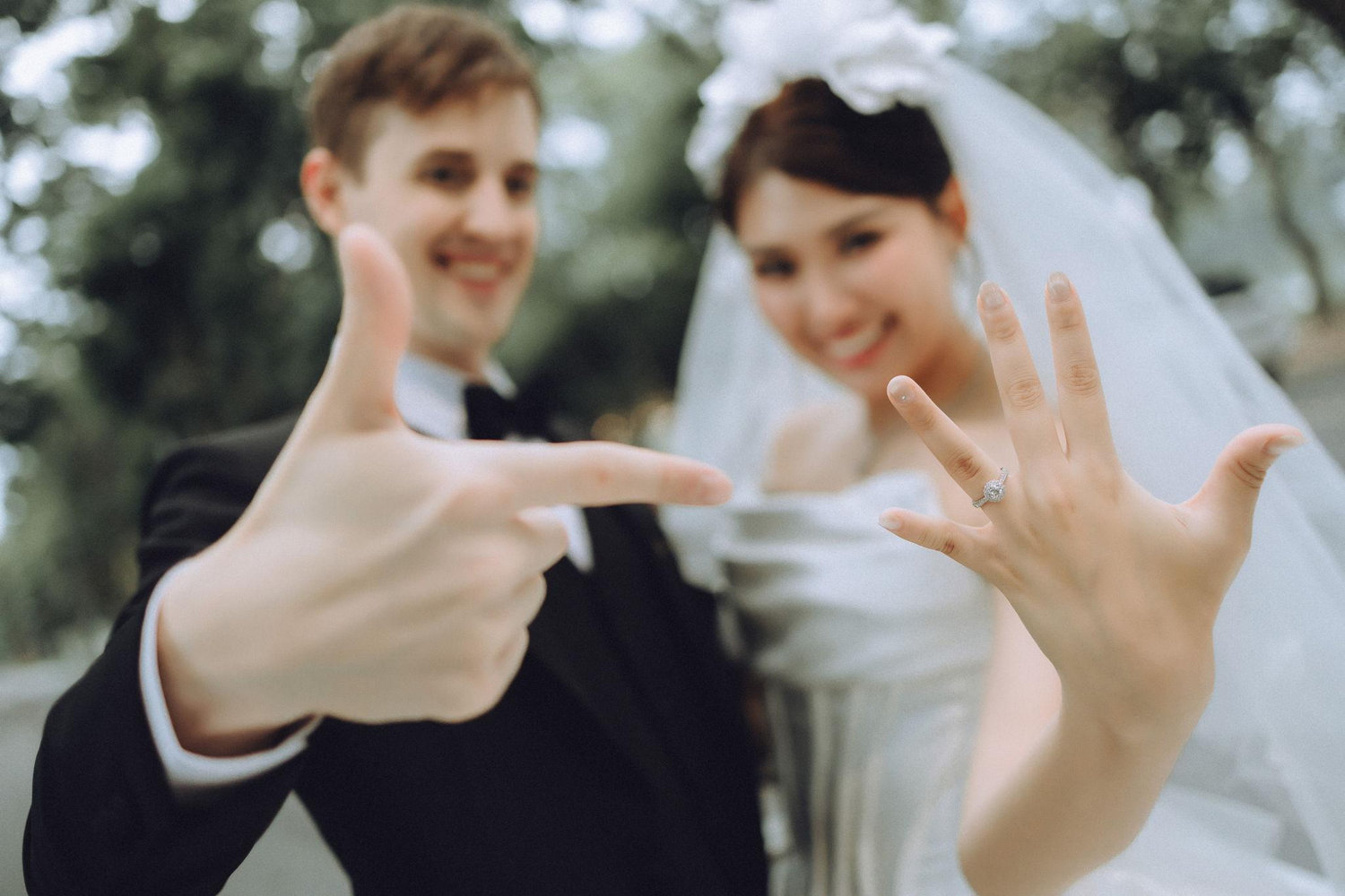 The Wedding Website of Benjamin Merz and Chalisa Chalitbhan