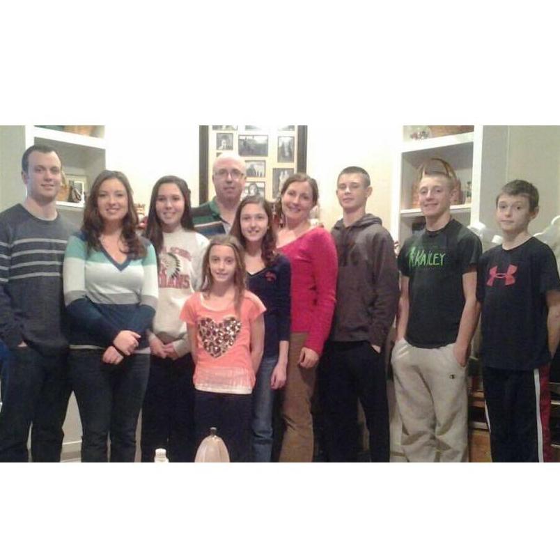 Nick, Jessica, Logan, Eva, Jim, Payton, Susan, Noah, Aidan & Bret
