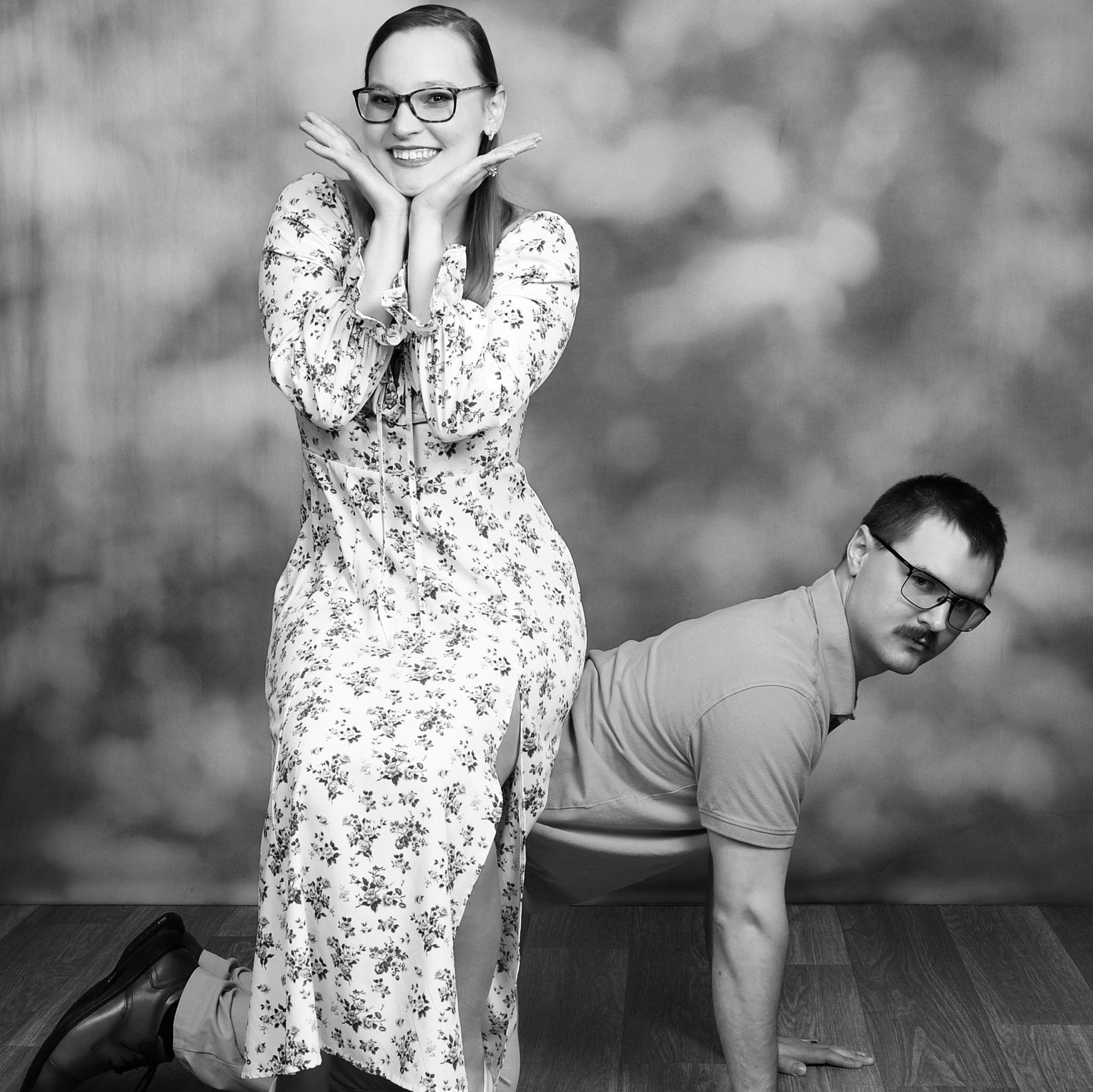 Silly Photoshoot Date