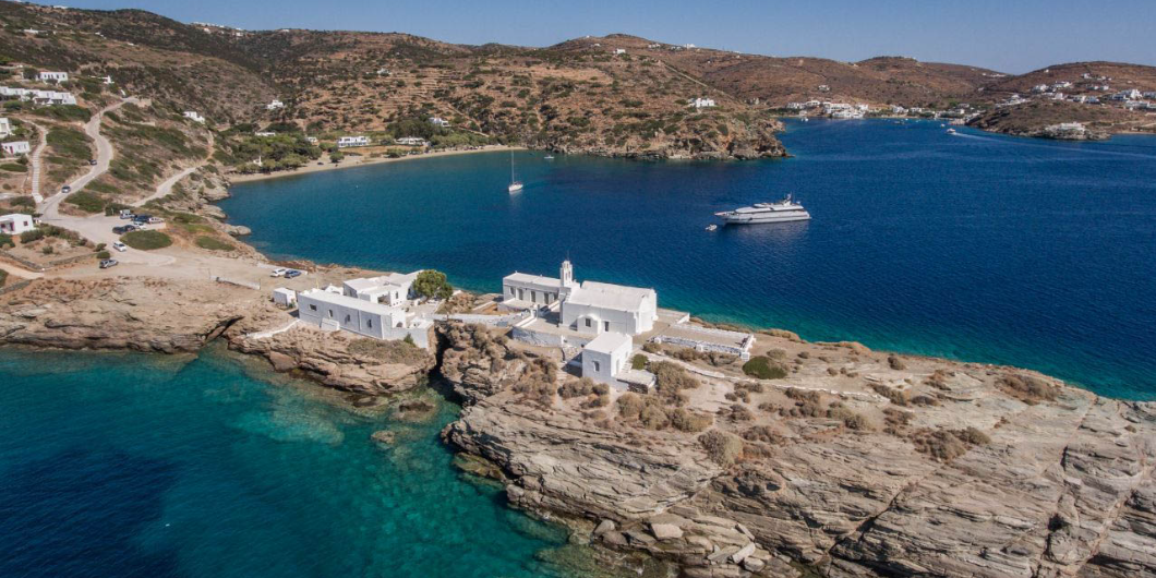 The Wedding Website of Melanthi Vasiliadis and Dimitrios Kapadopoulos