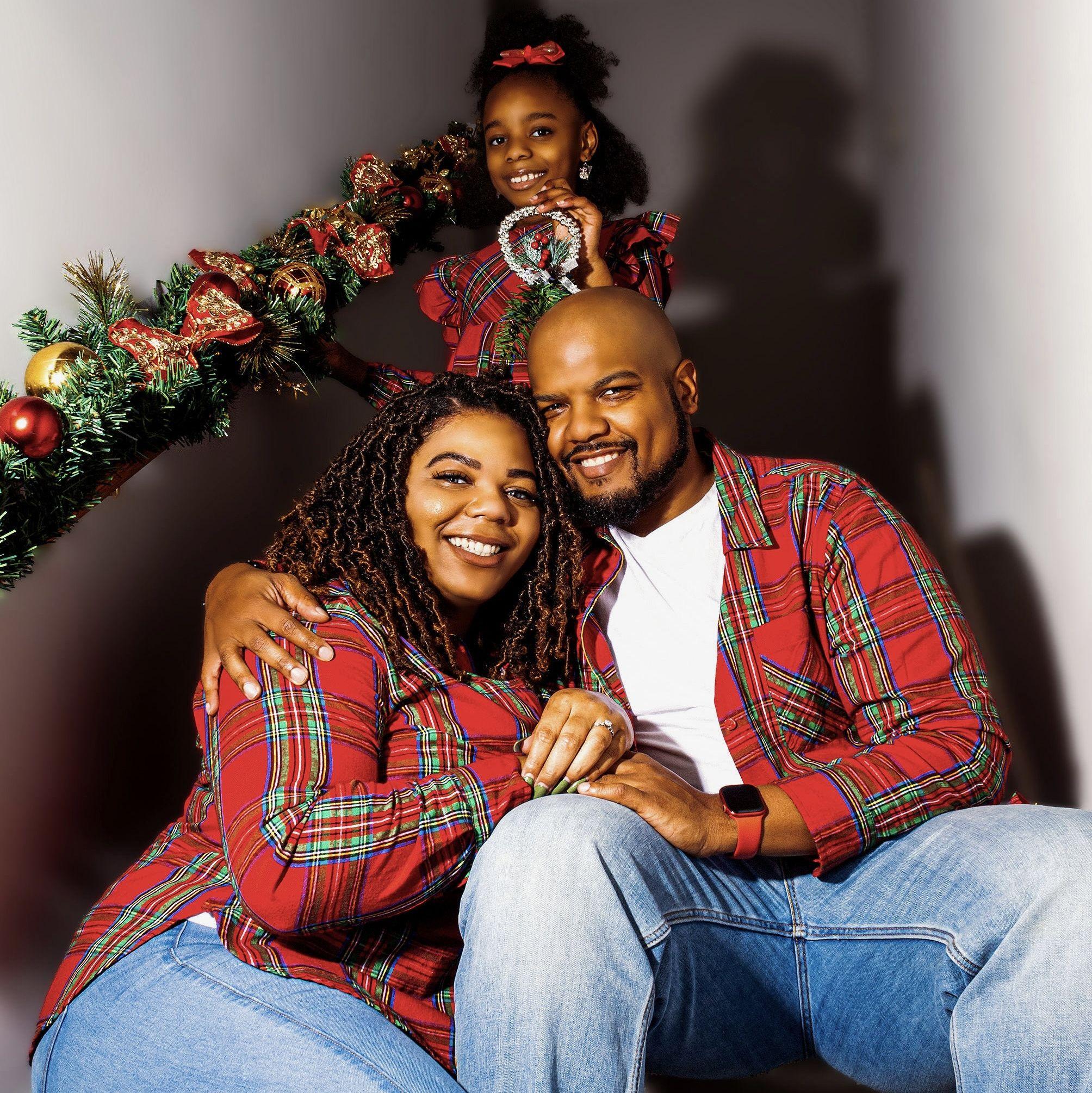 The Wedding Website of Azrieal Washington and Jared Heath