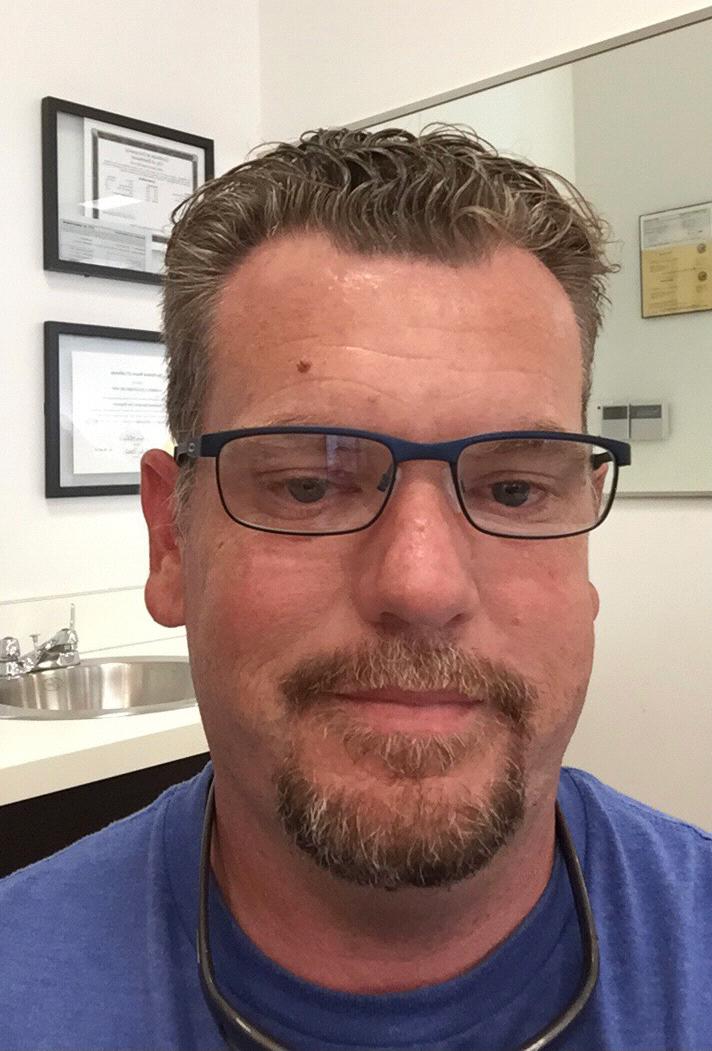 2018: Duane sent Kimberly pictures of everyday life too. For example, the day when he got old and had to get glasses.