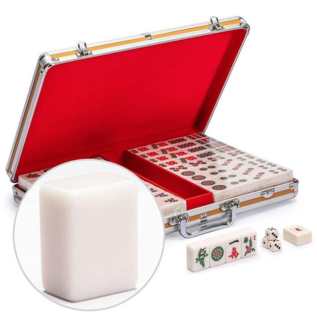 Yellow Mountain Imports Champion-Size Chinese Mahjong Game Set with Aluminum Case - with 146 Tiles, 3 Dice and a Wind Indicator - for Chinese Style Gameplay Only