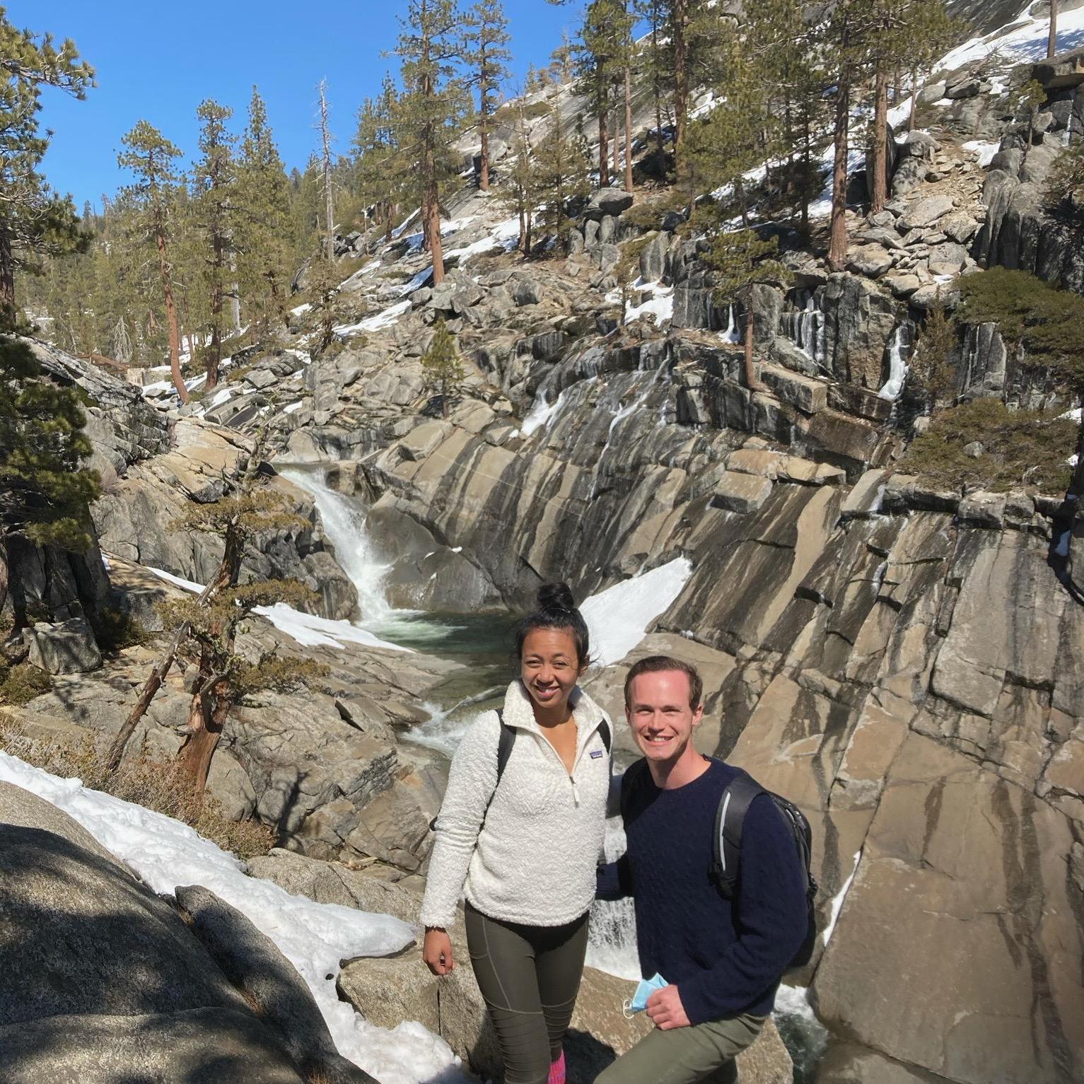 Yosemite quickly became Alex's favorite place in California. Wherever we can throw snowballs one minute and take a dip in a lake of mountain water the next... *French chef's kiss*