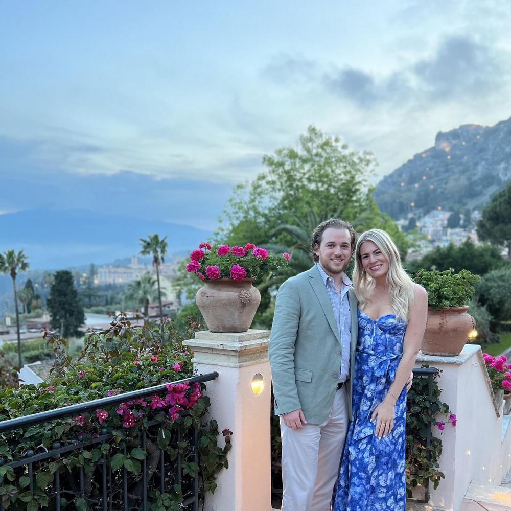 Kendra Snyder and Dylan Kramer's Wedding Website, image size:1000x1000