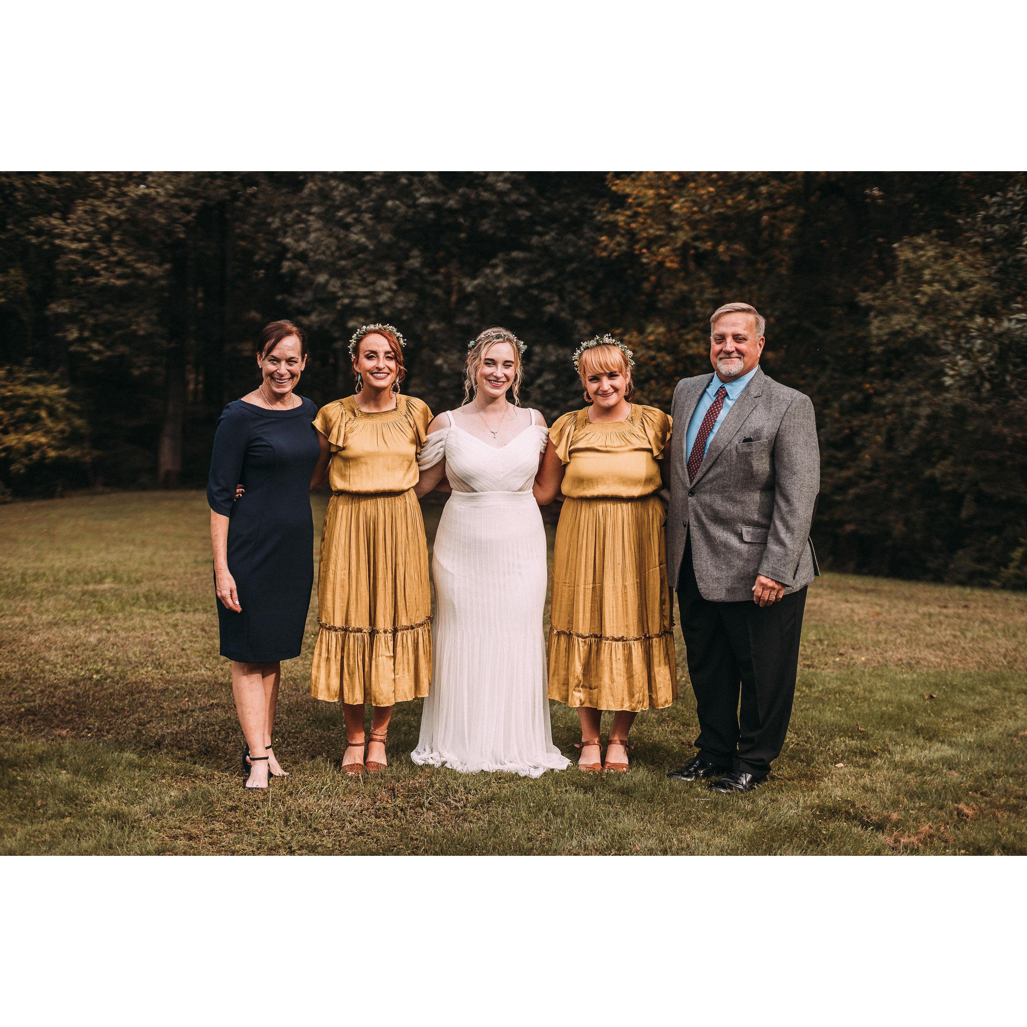 Coffman family. From left: Sheila (mom), Kiki (youngest), Christy (eldest), Casey (middlest), John (dad)