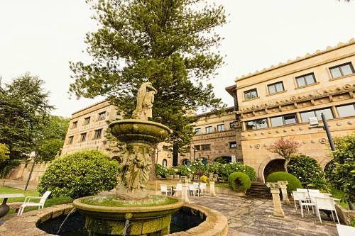 The Wedding Website of MARIANA RECAO and REECE SHORTT