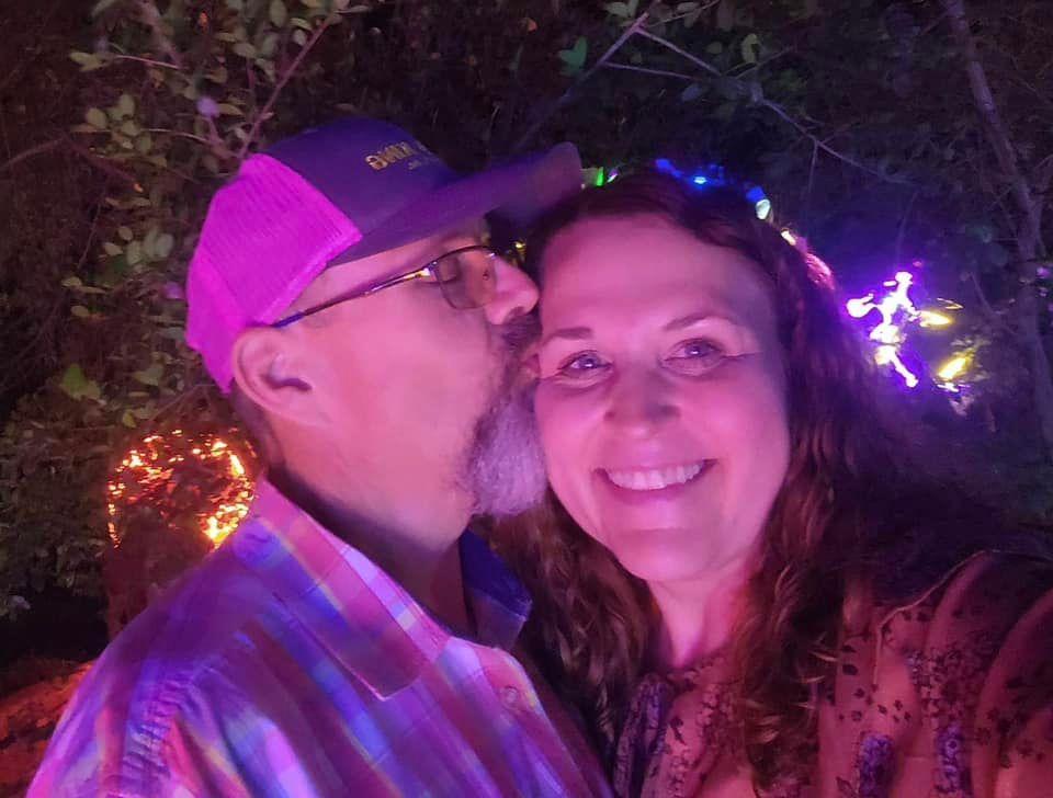 74c27e69-8a6b-42a8-b236-3f7337258d2f