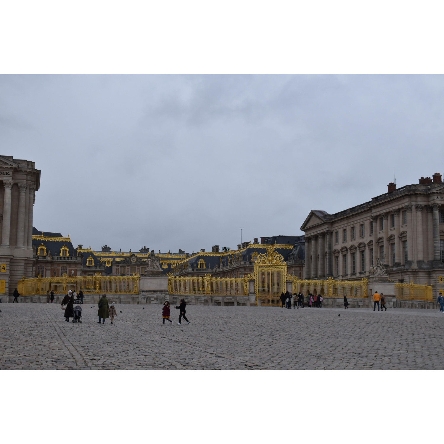 Entrance to versailles.