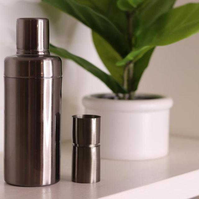 Gravity Shaker + Jigger Set