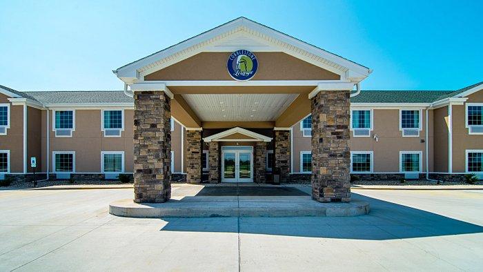 The Wedding Website of Pooja Patel and Brock Swanstrom