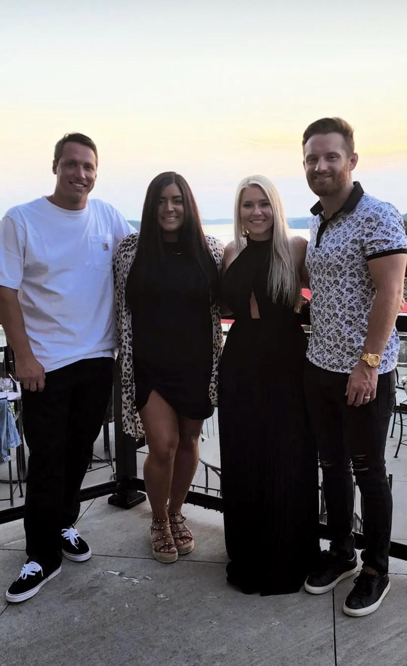 Dinner with friends is our favorite hobby.. especially when it comes with a spectacular view of the lake!