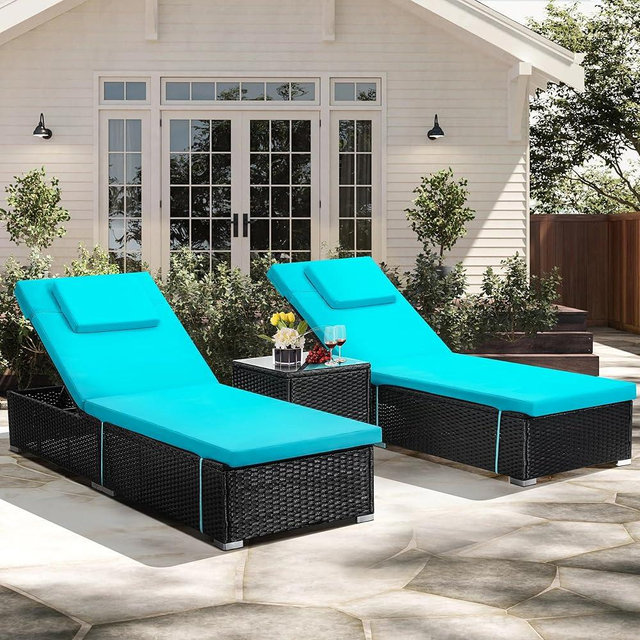 Murago Outdoor Chaise Lounge Chairs, All-Weather Wicker Pool Lounge Chair Set of 2 with Side Table, Adjustable Backrest & Washable Cushions for Patio, Poolside, Beach, Light Blue