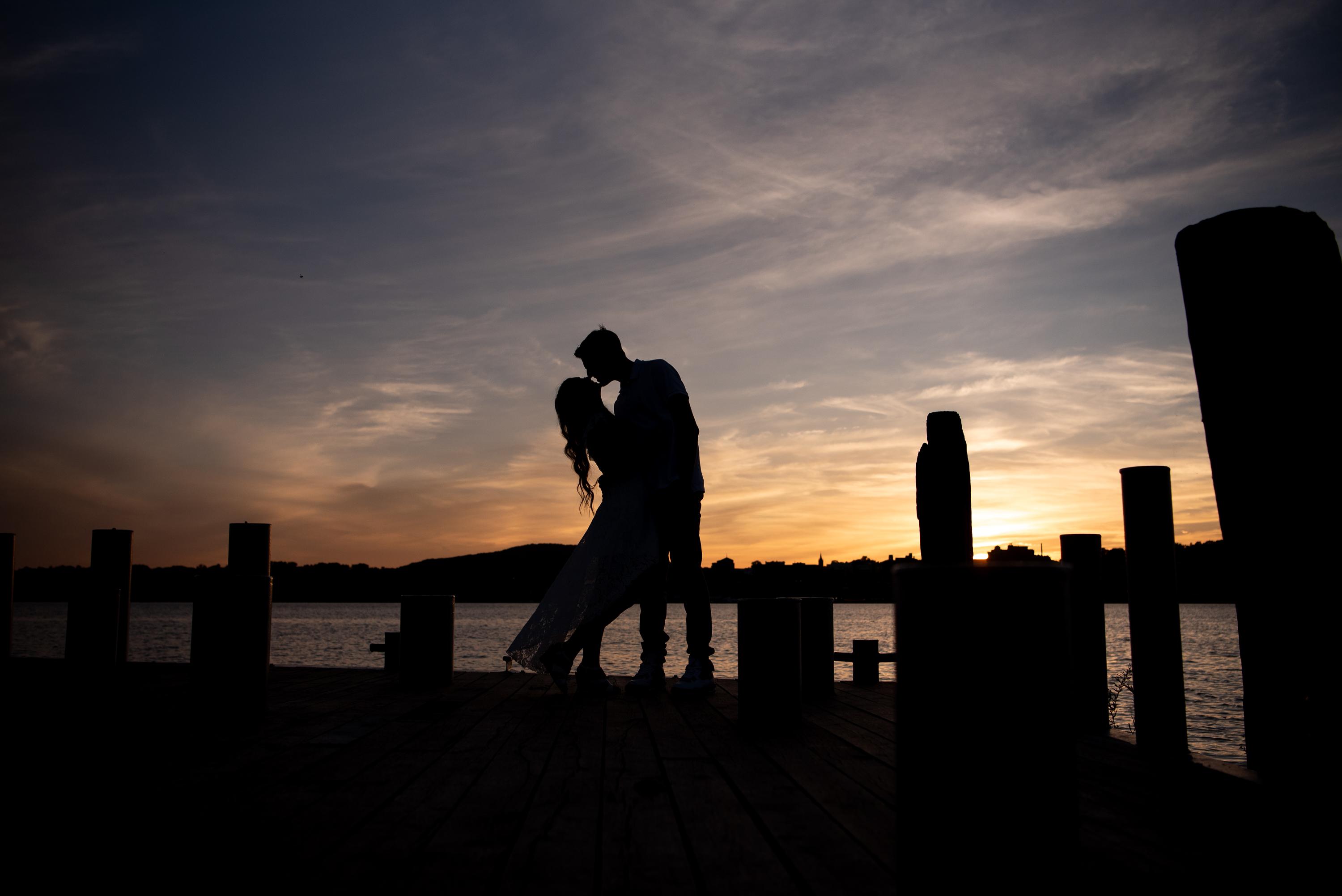 The Wedding Website of Kelly Burnett and James Rugnetta