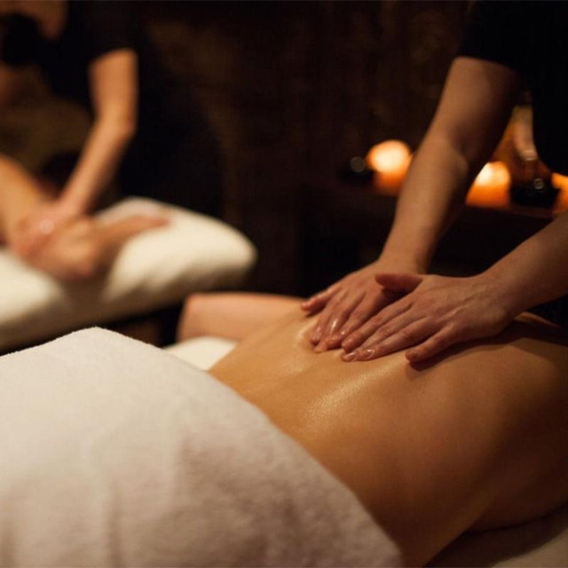 couples massage