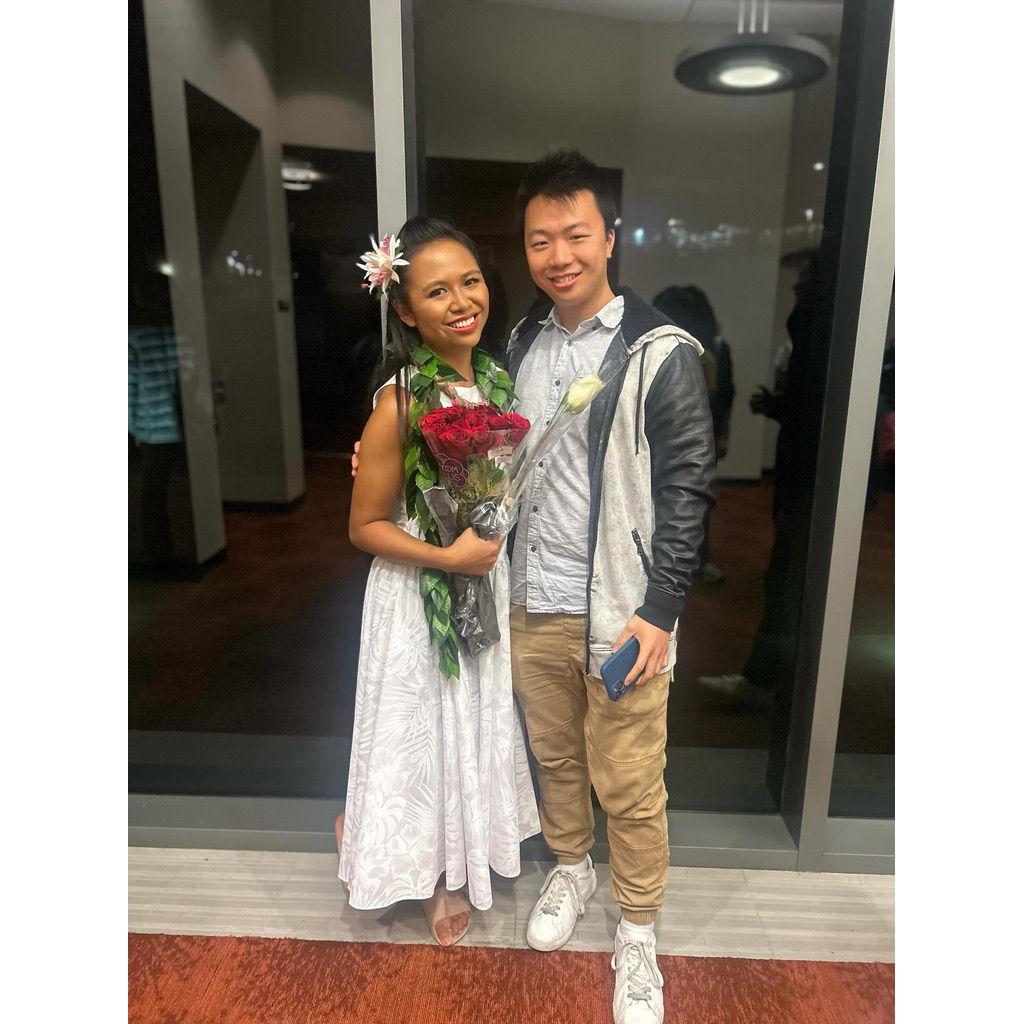During the development of our relationship. Yishen attended Jianna's Ho'ike (hula show) in 2023 where Yishen gave Jianna a white rose (on his knee) in front of our friends after Jianna's show.
