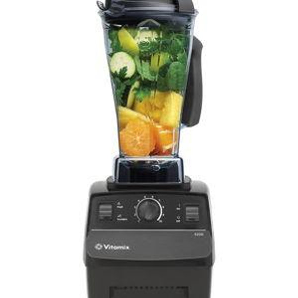 Vitamix, Black 5200 Blender, Professional-Grade, 64 oz. Container, Self-Cleaning, 64 fl oz