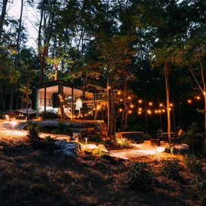 Mini-moon at Bolt Farm Treehouse
