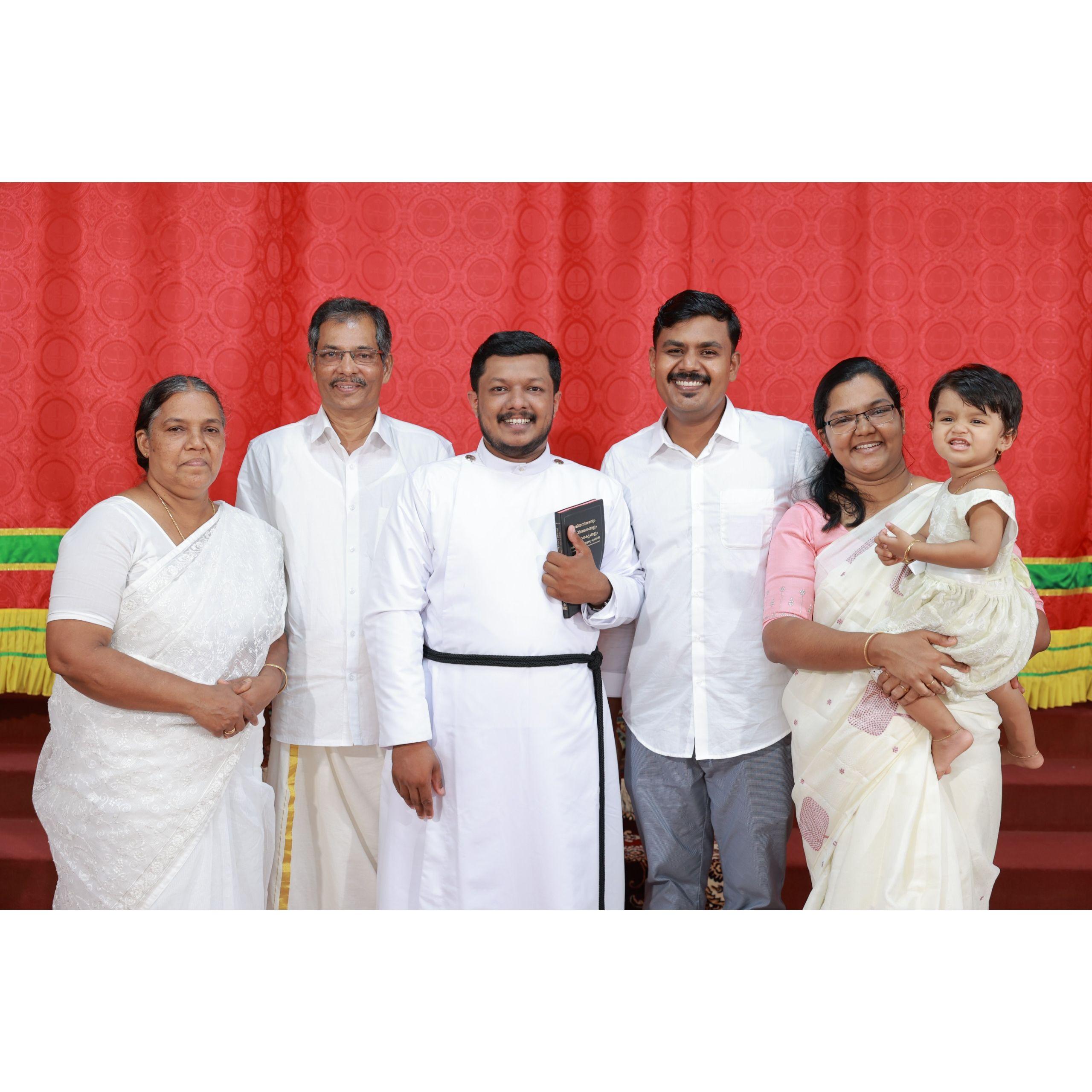 Mr Thomas K C, Mrs Mariamma Thomas (Parents). Mrs Jeena Thomas (Sister), Mr Georgey Johnson (Brother in Law), Jeeval Georgey (Niece) | Kochoodathil Puthen Veedu