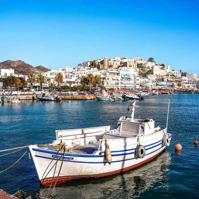 Island-Hopping Ferry & Lunch in Naxos