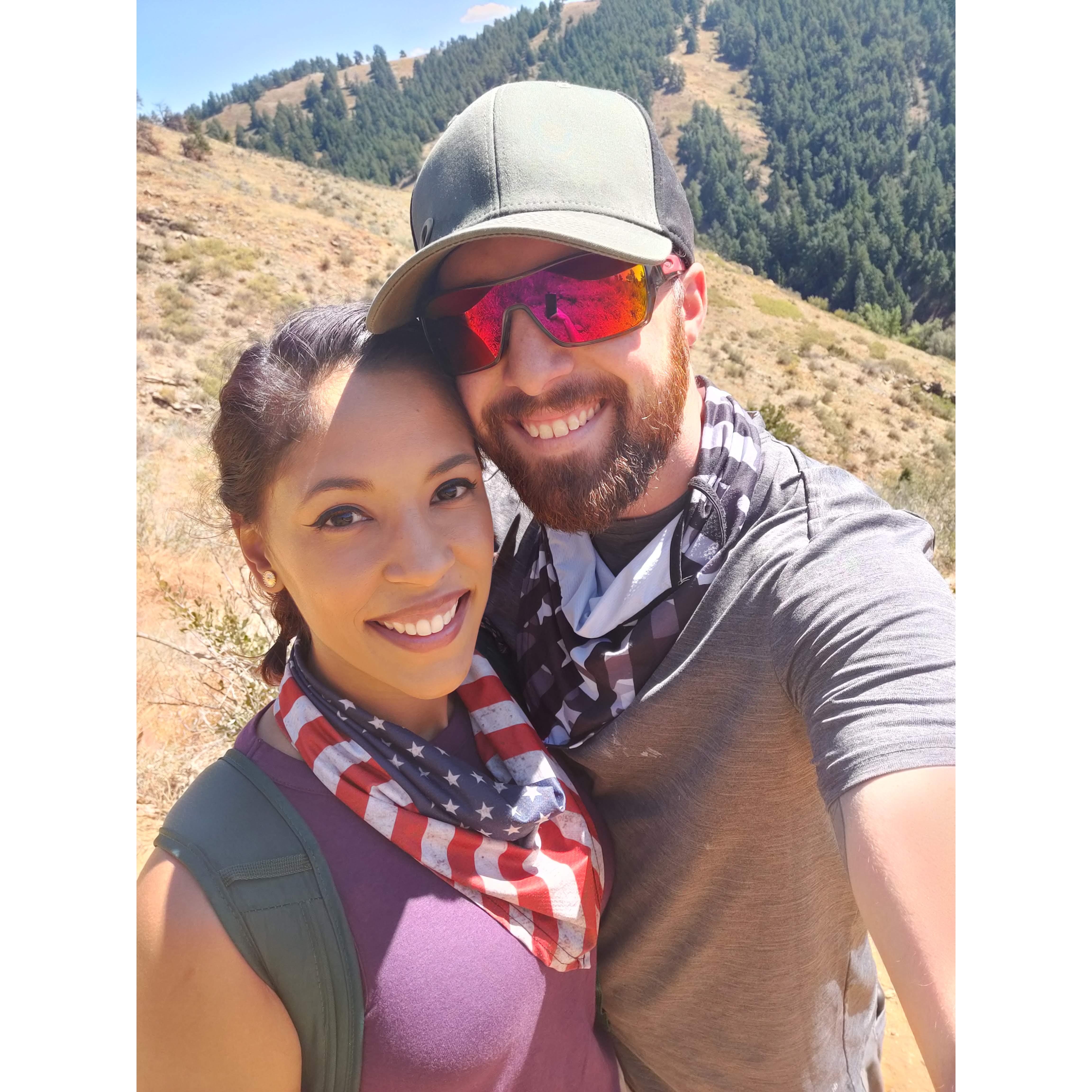 Settled in Colorado. Taking hikes during -rona time.