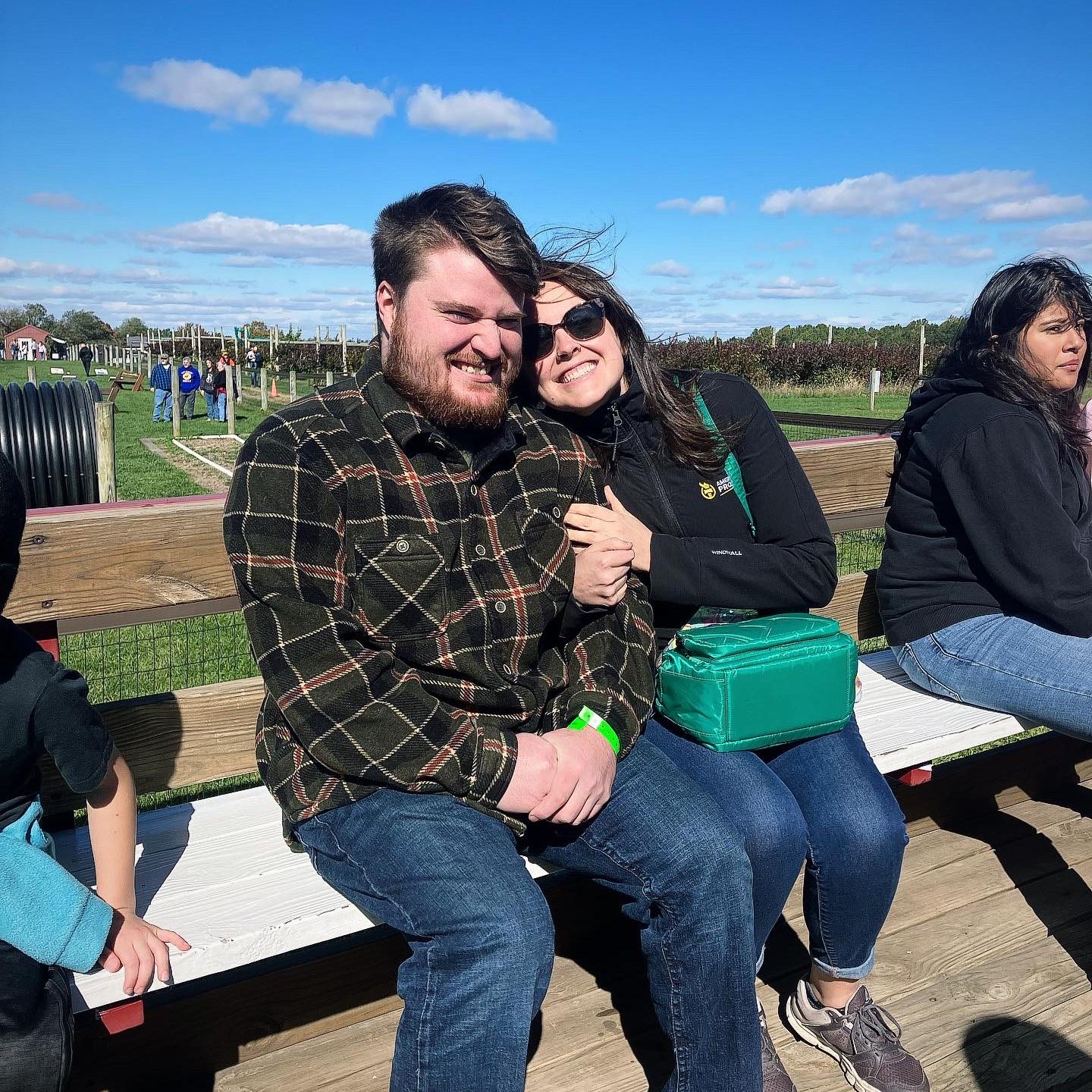 Apple picking and embarrassing Zachy 🍏